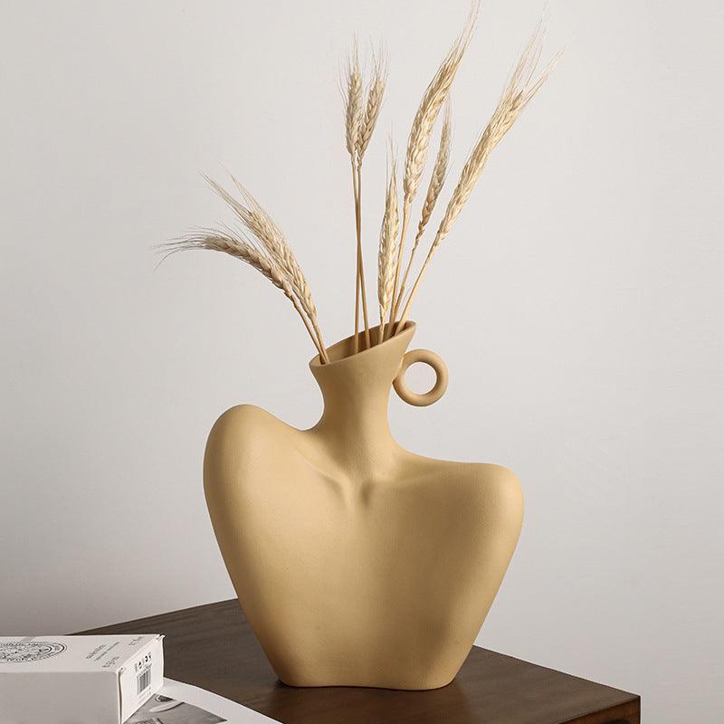 Hom & Ember – Minimalist Small Ceramic Flower Vase in Beige Statue Design for a Chic Interior