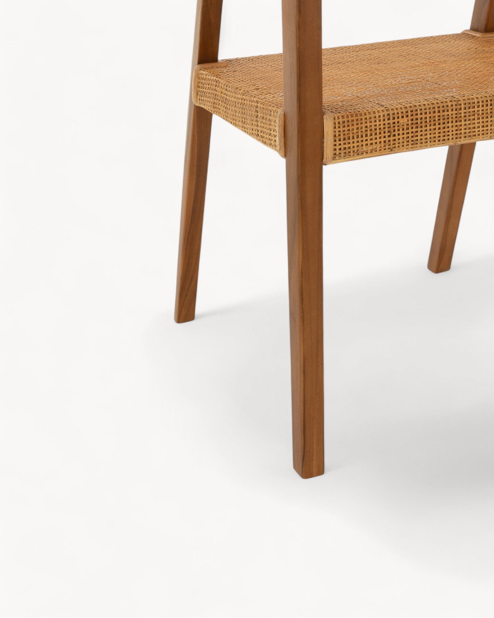 Hom & Ember - Dining Chair Teak and Rattan Look