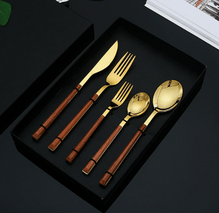 Hom & Ember – 5-Piece Stainless Steel Cutlery Set with Black Handles for a Sleek Dining Experience - Hom & Ember