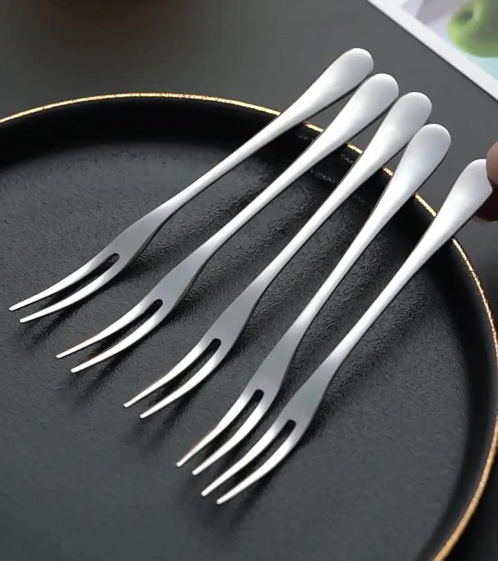 Hom & Ember – 5 - Piece Stainless Steel Fruit Fork Set for Elegant Dining - Hom & Ember