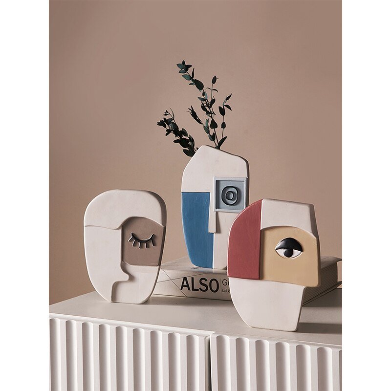 Hom & Ember – Artistic Face Ceramic Vase - Hom & Ember