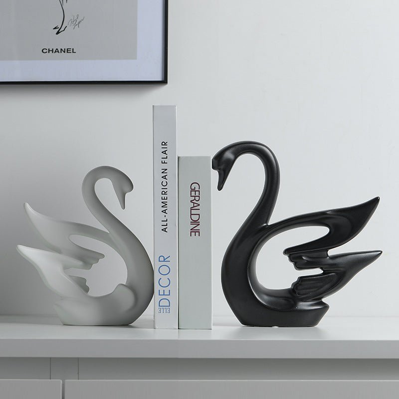 Hom & Ember – Ceramic Swan Couple Ornament Set for a Classic and Timeless Elegance - Hom & Ember