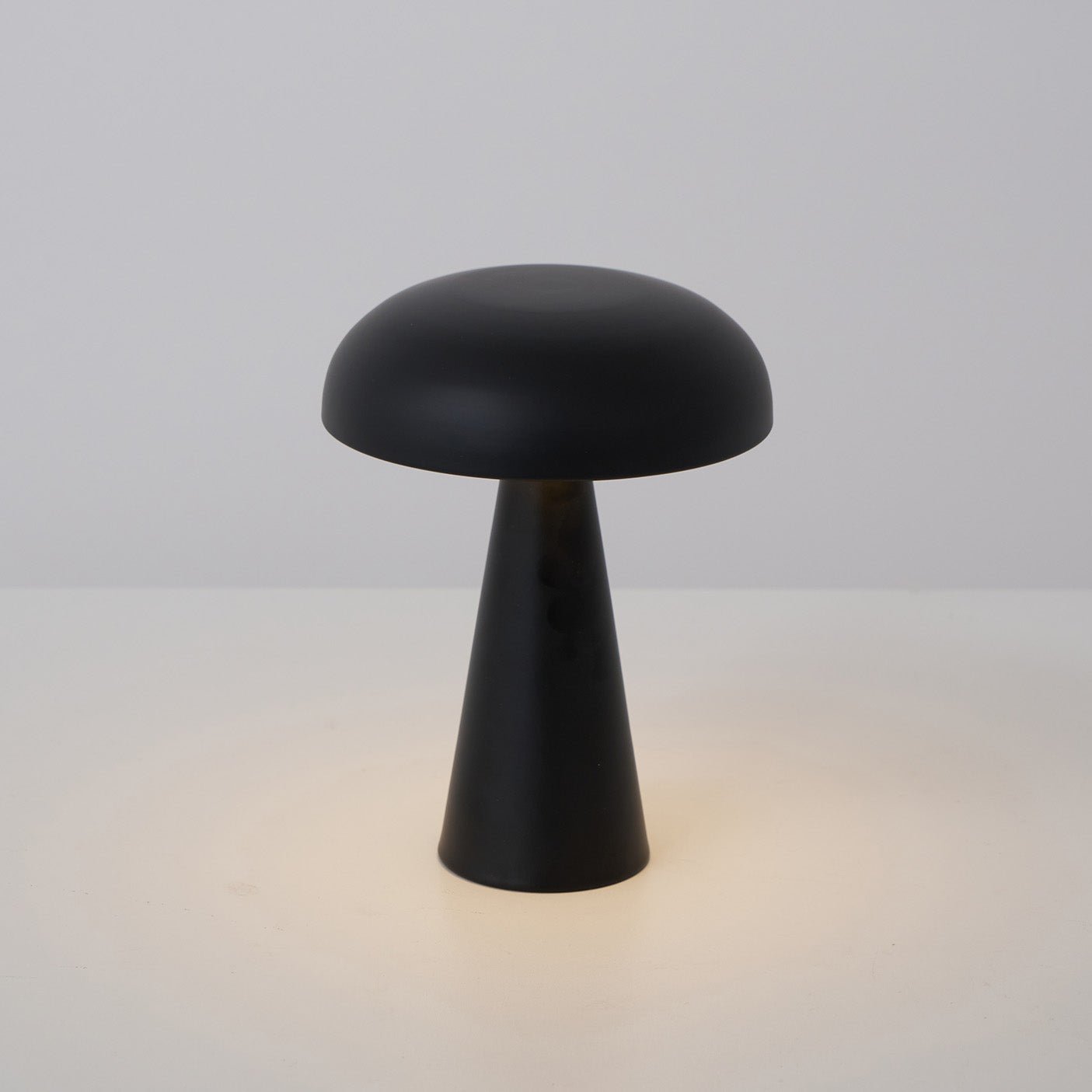 Hom & Ember – Como Table Lamp - Hom & Ember