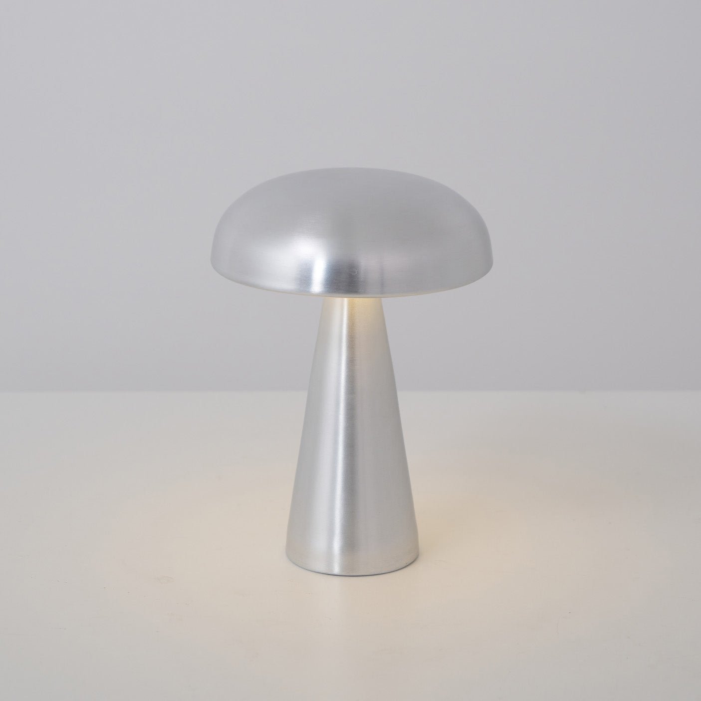 Hom & Ember – Como Table Lamp - Hom & Ember