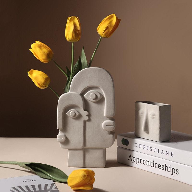 Hom & Ember – Contemporary Abstract Face Vase for a Stylish Home Decor - Hom & Ember