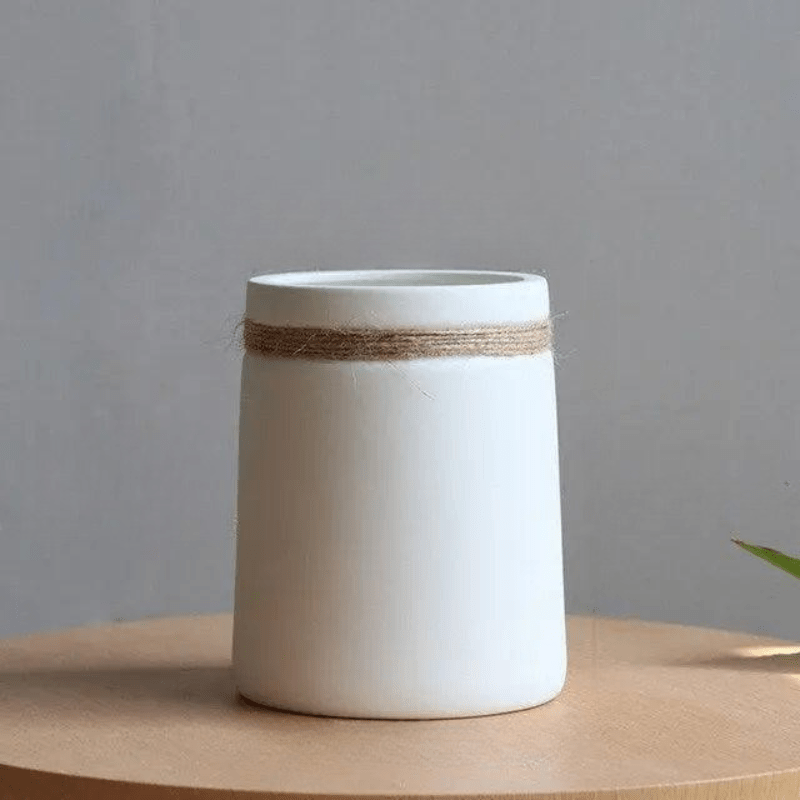 Hom & Ember – Contemporary White Vase with Hemp - Hom & Ember
