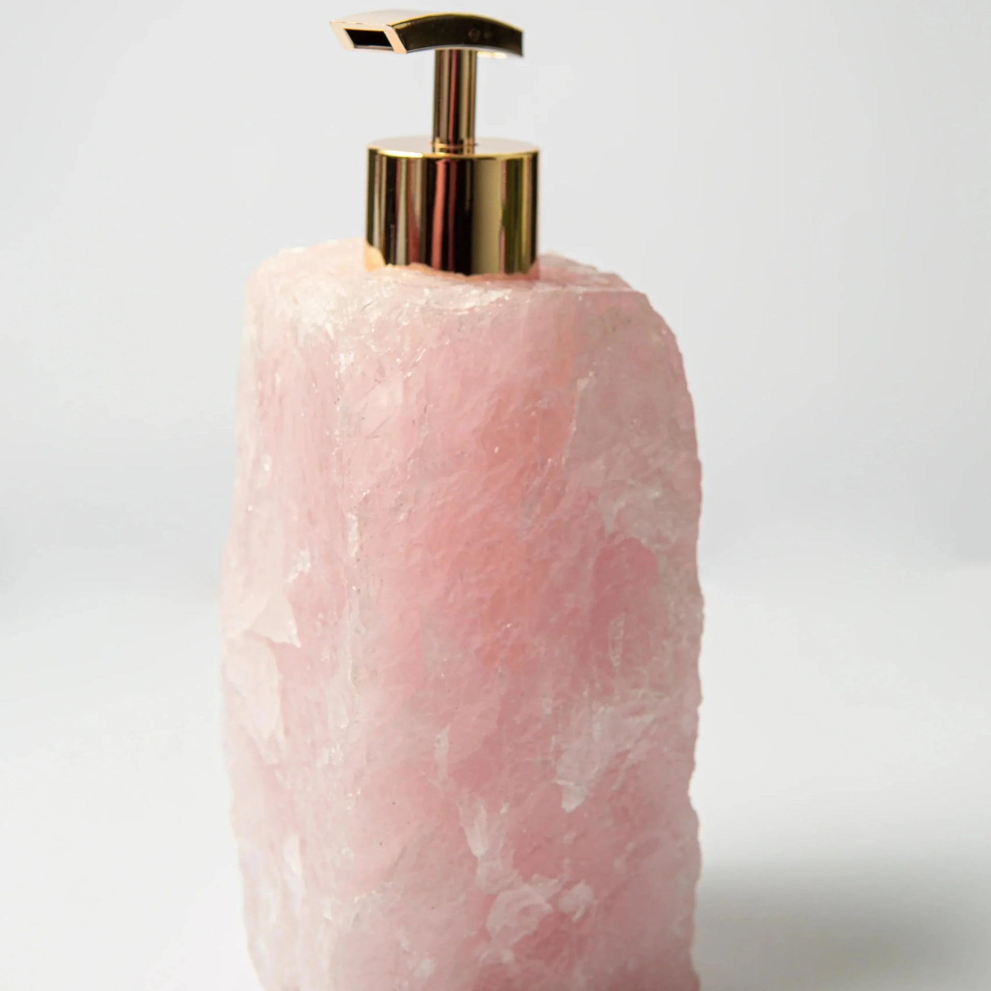 Hom & Ember – Crystal Soap Dispenser for a Touch of Elegance - Hom & Ember