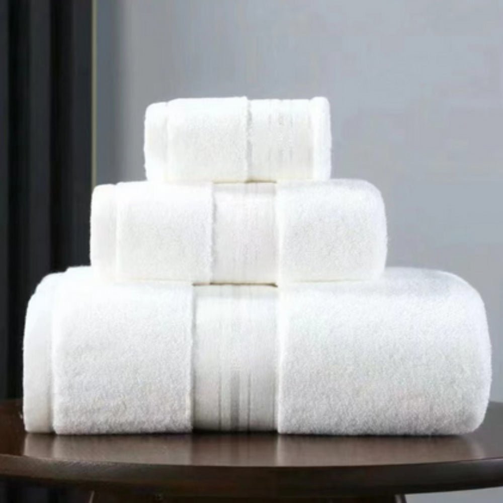 Hom & Ember – Egyptian Towel Set for Cloud - Like Comfort, Perfect for a Luxurious Bathroom Experience - Hom & Ember