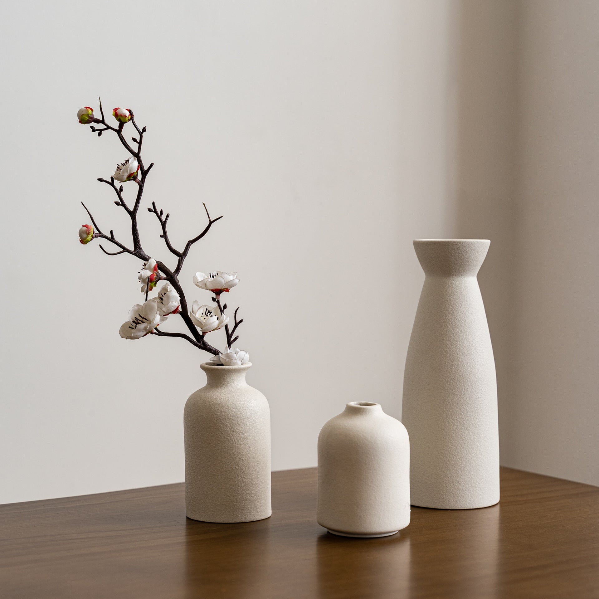 Hom & Ember – Elegant 3 - Piece Ceramic Vase Set - Hom & Ember