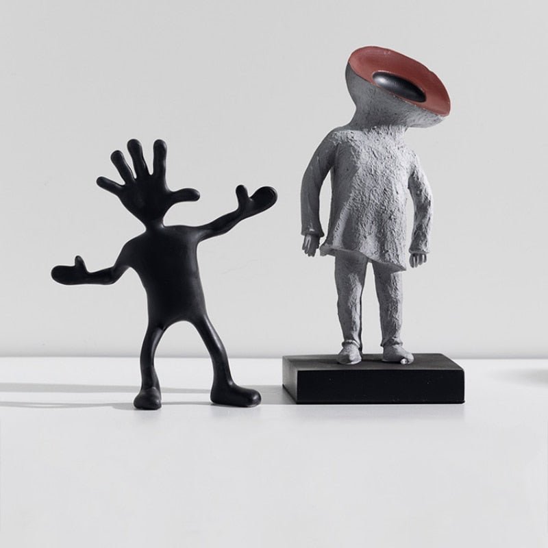 Hom & Ember – Elegant Abstract Alien Resin Sculpture for Modern Spaces with Aesthetic Charm - Hom & Ember
