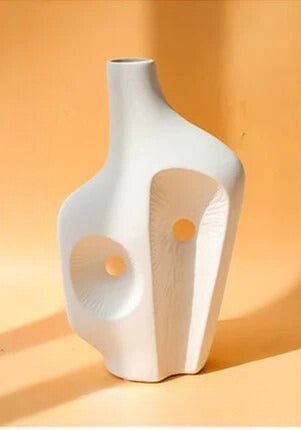 Hom & Ember – Elegant Abstract Ceramic Sculpture for a Serene Ambiance - Hom & Ember