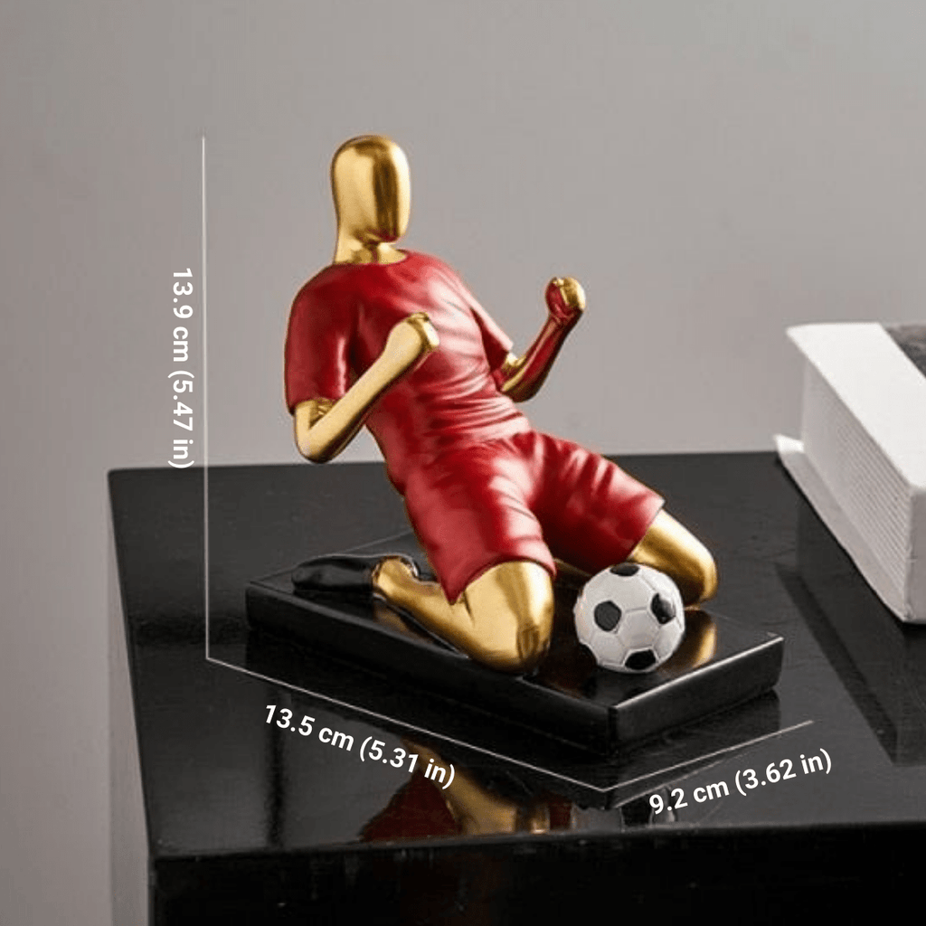 Hom & Ember – Elegant Abstract Footballer Sculpture in Polished Resin for a Contemporary Touch - Hom & Ember