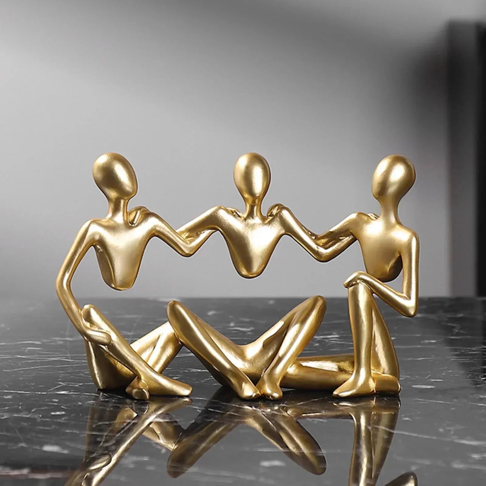 Hom & Ember – Elegant Abstract Resin Sculpture for Contemporary Spaces with Timeless Charm - Hom & Ember