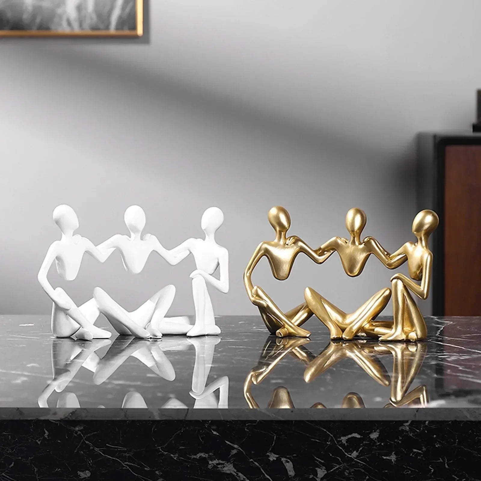 Hom & Ember – Elegant Abstract Resin Sculpture for Contemporary Spaces with Timeless Charm - Hom & Ember