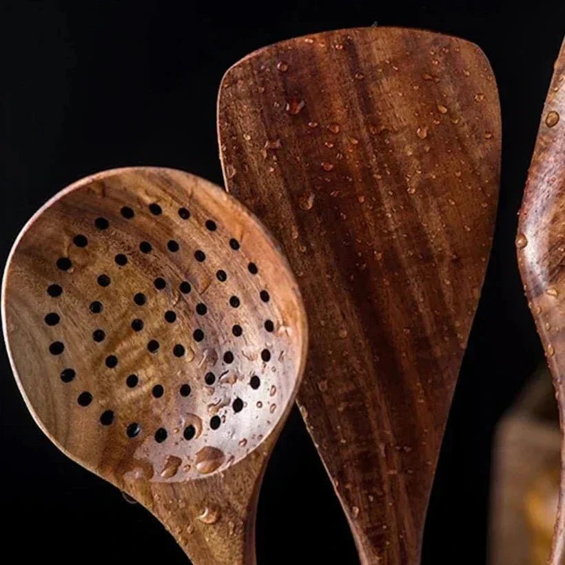 Hom & Ember – Elegant Acacia Wood Kitchen Cooking Utensils Collection for a Serene Culinary Experience - Hom & Ember