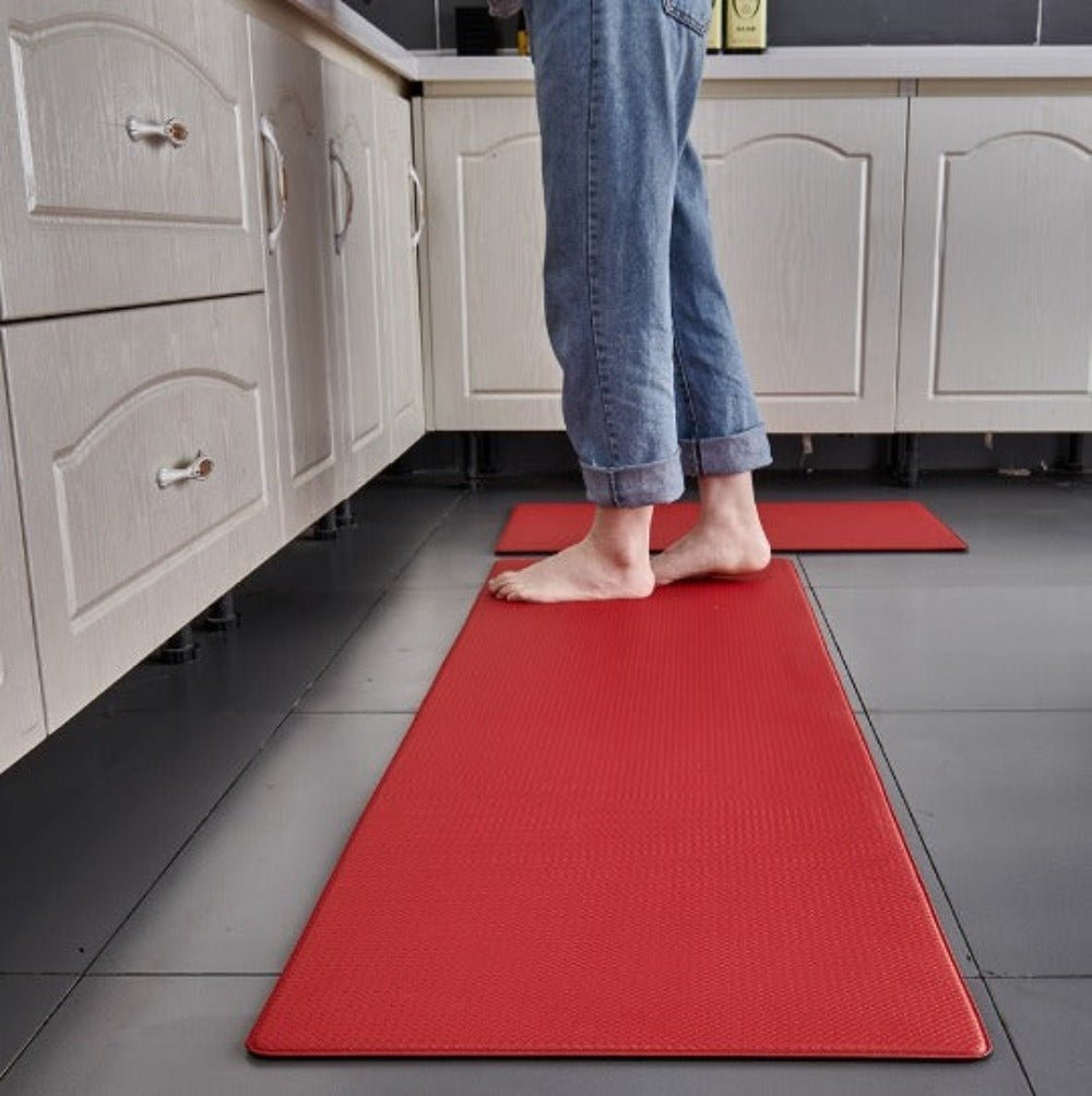 Hom & Ember – Elegant Anti - Fatigue Kitchen Mat for Comfortable Cooking Spaces with Timeless Charm - Hom & Ember