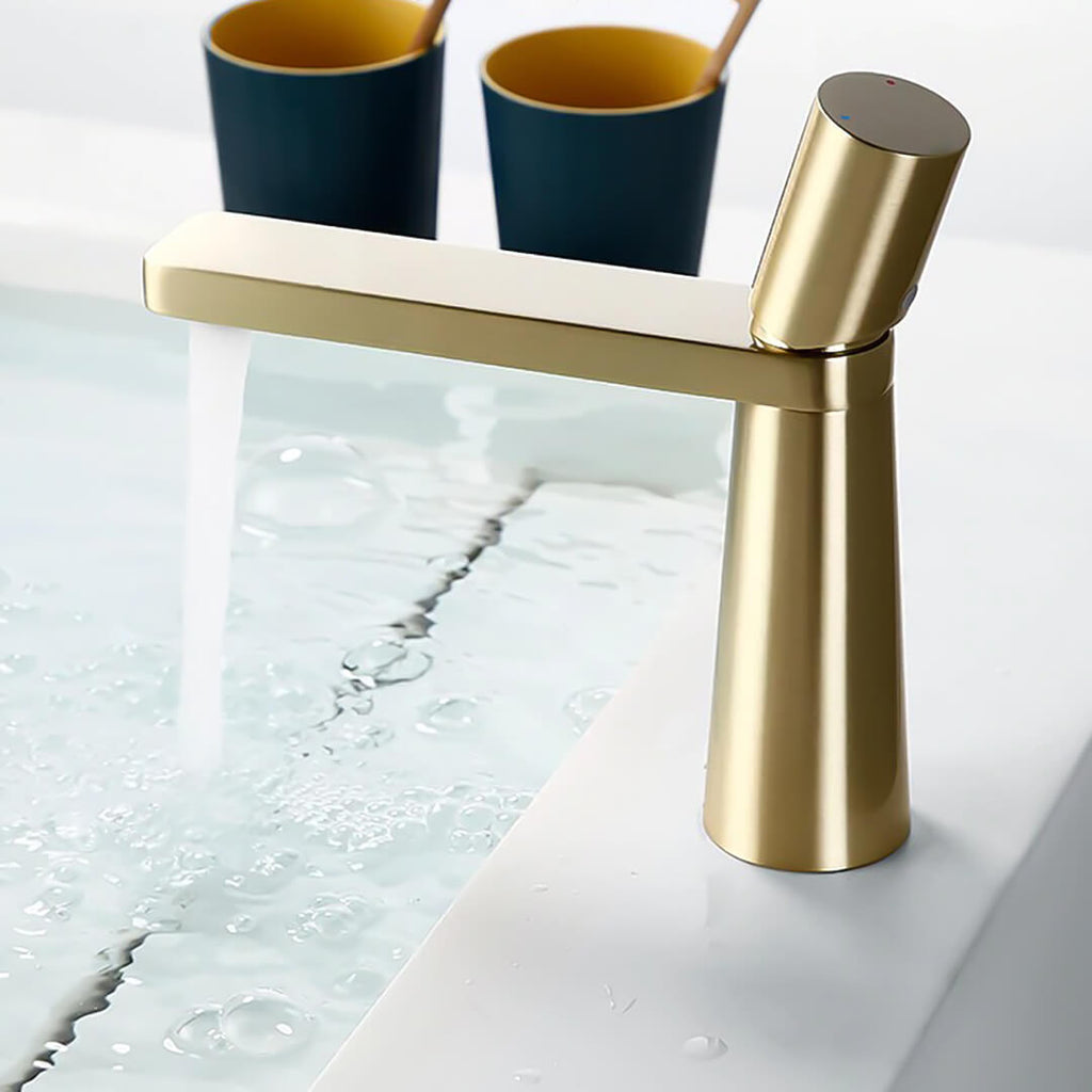 Hom & Ember – Elegant Bathroom Sink Tap in Polished Chrome for a Serene Ambiance - Hom & Ember