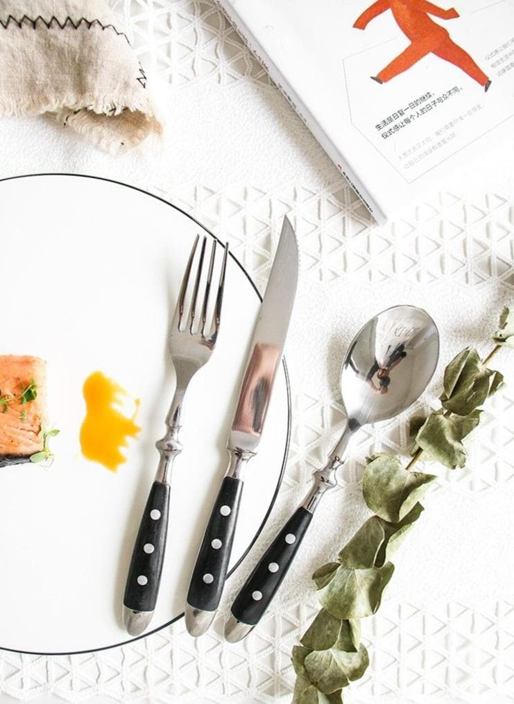 Hom & Ember – Elegant Black Stainless Steel Cutlery Set for a Sophisticated Dining Experience - Hom & Ember