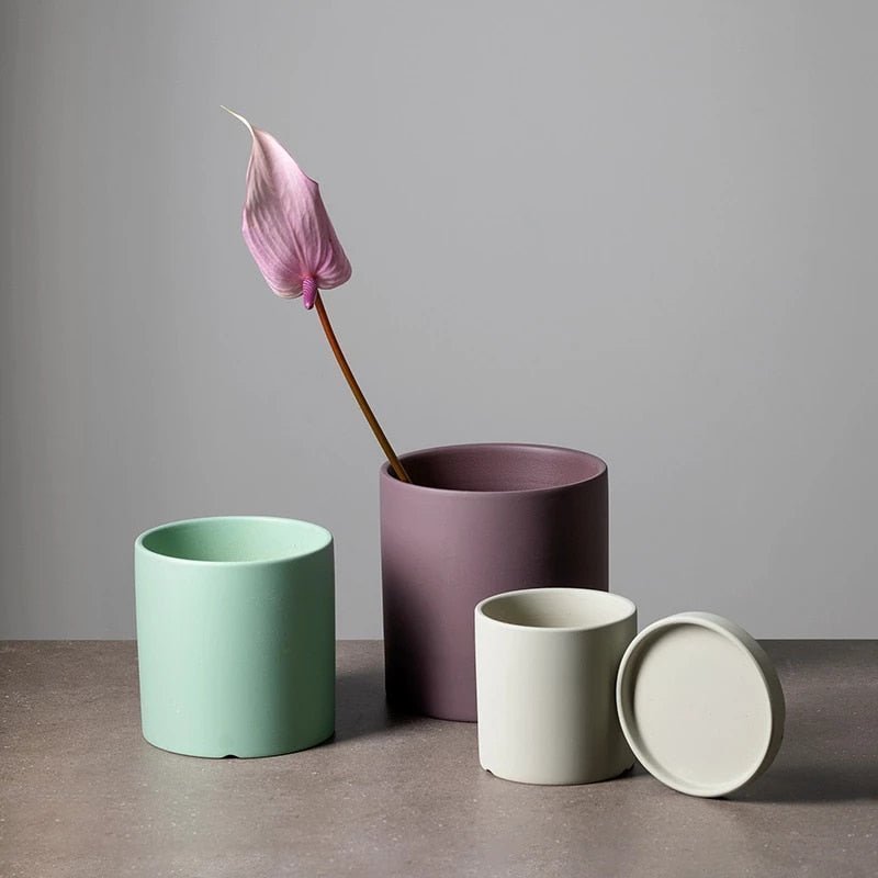 Hom & Ember – Elegant Ceramic Planter with Matching Saucer for a Serene Ambiance - Hom & Ember