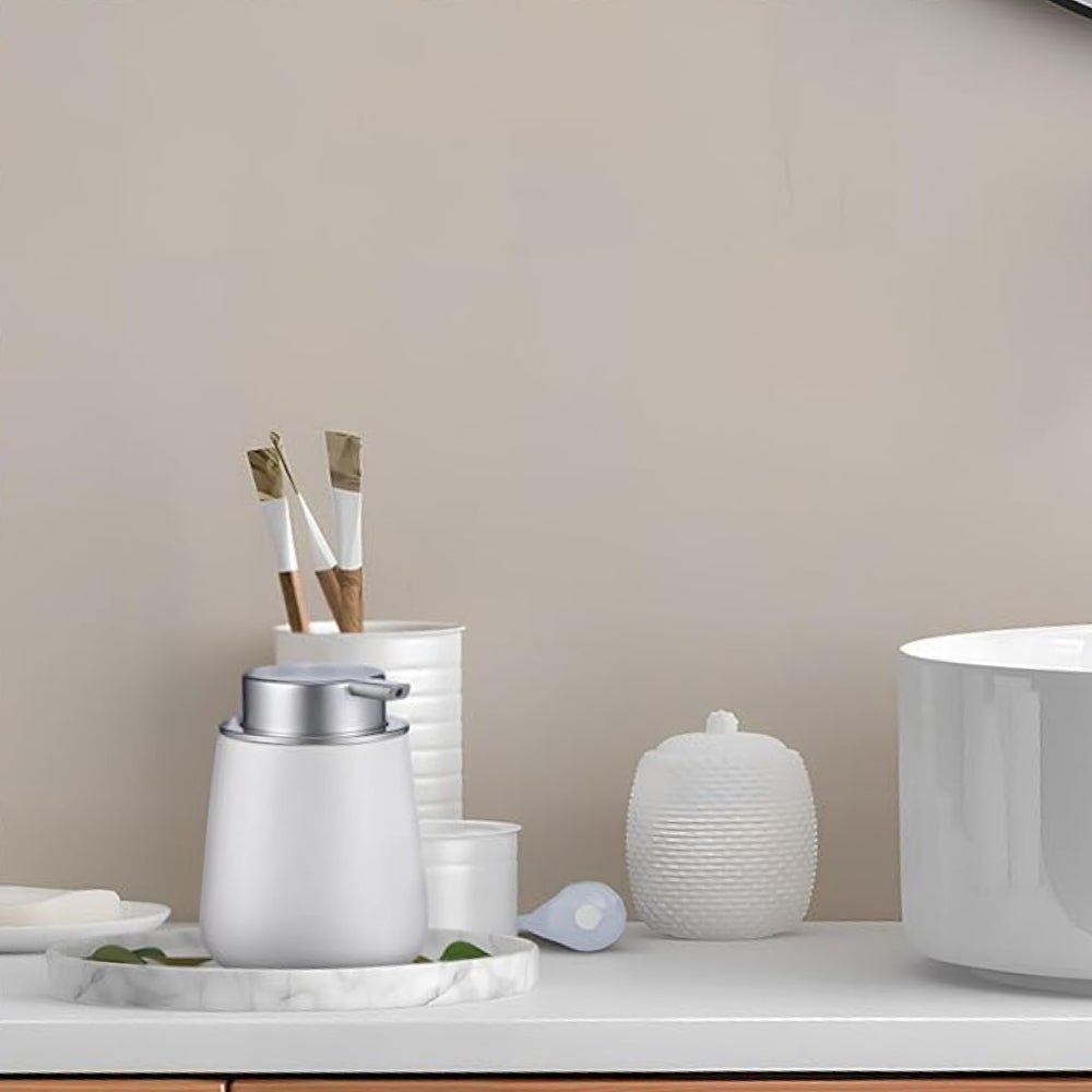 Hom & Ember – Elegant Ceramic Soap Dispenser for a Touch of Modern Luxury - Hom & Ember