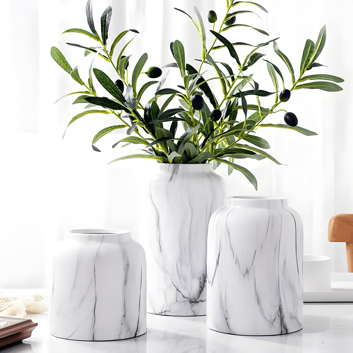 Hom & Ember – Elegant Ceramic Vase in Glossy Marble Finish for Stylish Decor with Timeless Charm - Hom & Ember