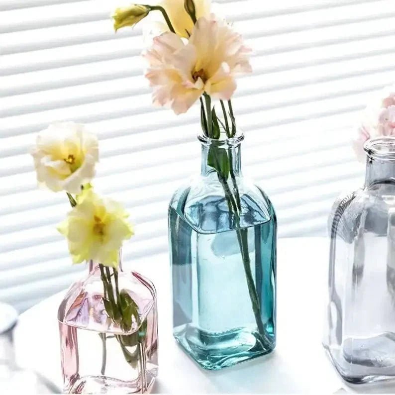 Hom & Ember – Elegant Coloured Glass Vases for Floral Arrangements to Enhance Your Space with Timeless Charm - Hom & Ember