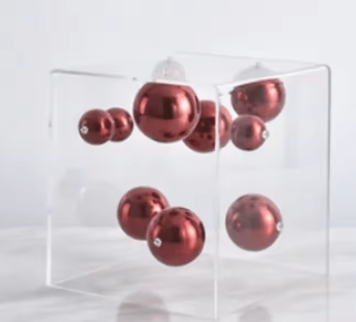 Hom & Ember – Elegant Decorative Cube Floating Spheres for a Captivating 3D Modern Effect - Hom & Ember