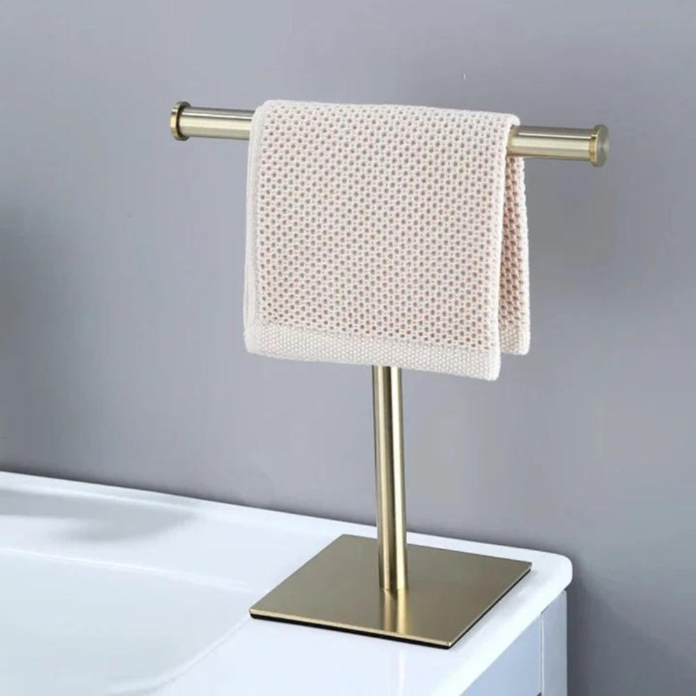 Hom & Ember – Elegant Freestanding Towel Rack in Sleek Design for a Serene Ambiance - Hom & Ember