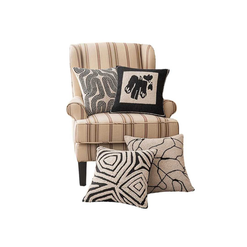 Hom & Ember – Elegant Geometric Tufted Cushion Cover in Beige and Black for a Chic Living Space - Hom & Ember
