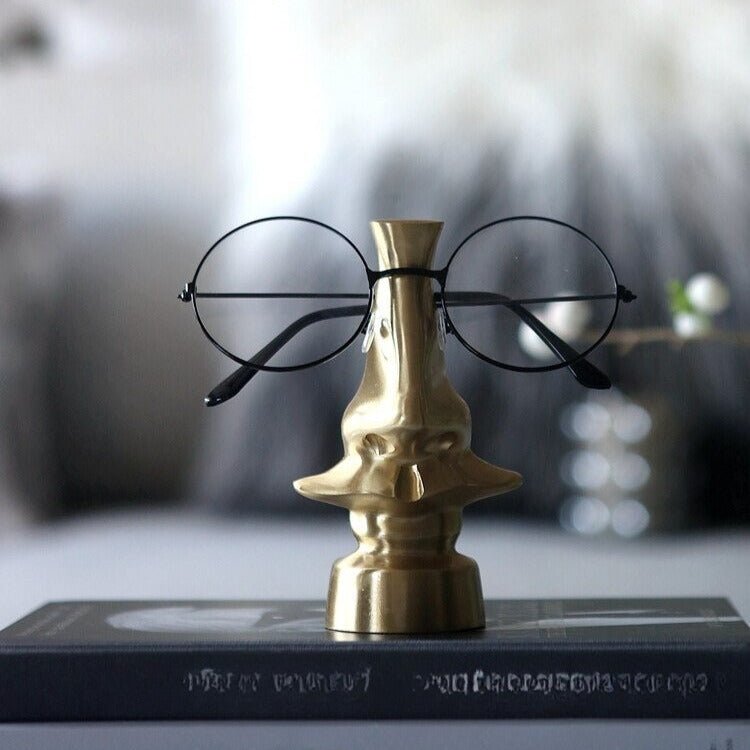 Hom & Ember – Elegant Gold Metal Nose and Glasses Sculpture for a Chic Display with Timeless Charm - Hom & Ember
