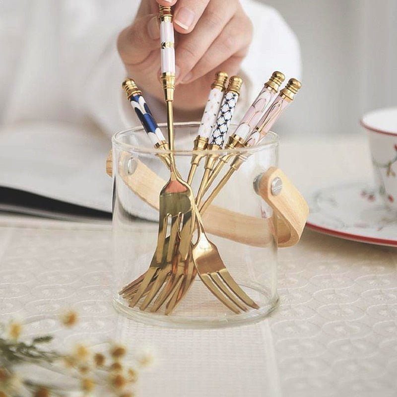Hom & Ember – Elegant Golden Cutlery Set for Mediterranean - Inspired Dining, Perfect for a Serene Ambiance - Hom & Ember