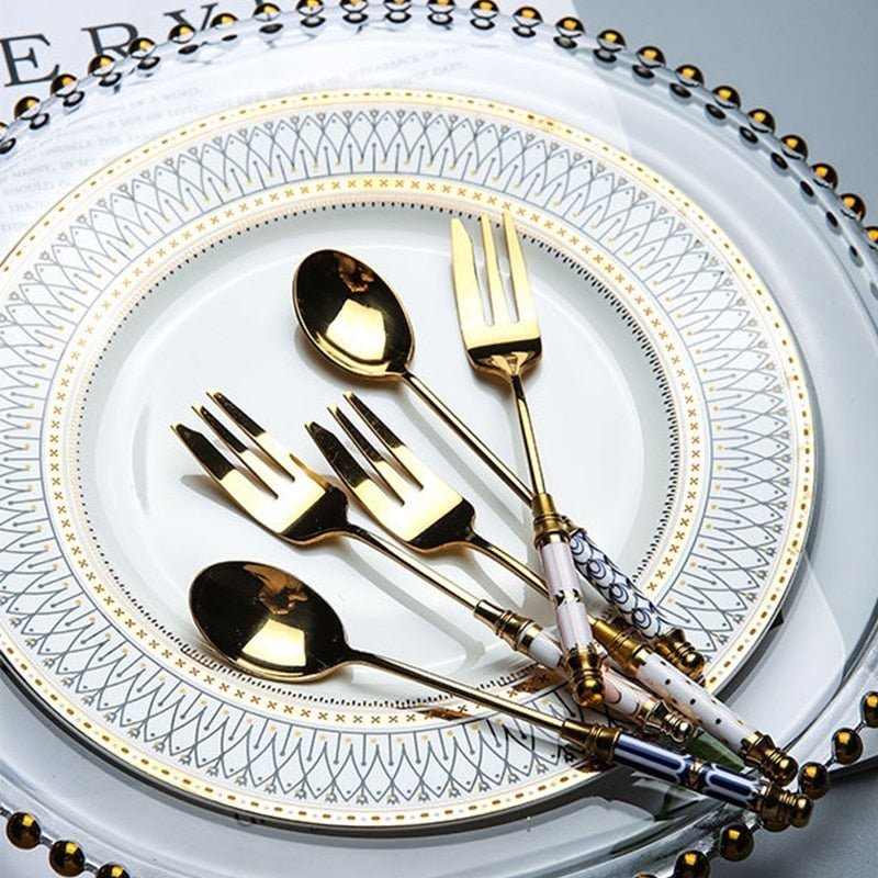 Hom & Ember – Elegant Golden Cutlery Set for Mediterranean - Inspired Dining, Perfect for a Serene Ambiance - Hom & Ember