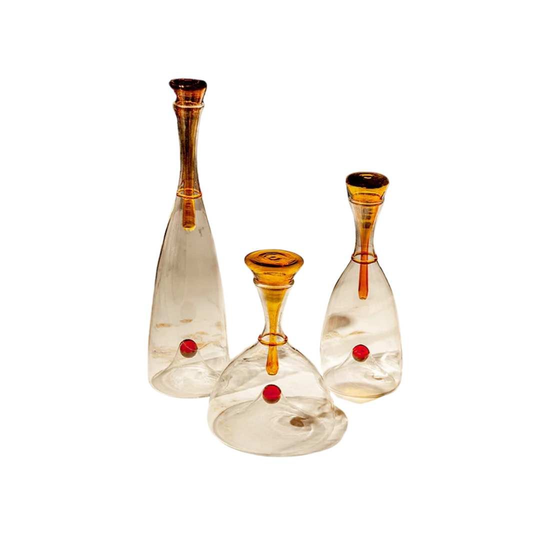 Hom & Ember – Elegant Hand - Blown Glass Carafe with Decorative Stopper for a Refined Dining Experience - Hom & Ember