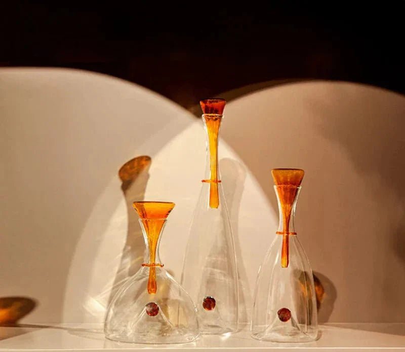 Hom & Ember – Elegant Hand - Blown Glass Carafe with Decorative Stopper for a Refined Dining Experience - Hom & Ember