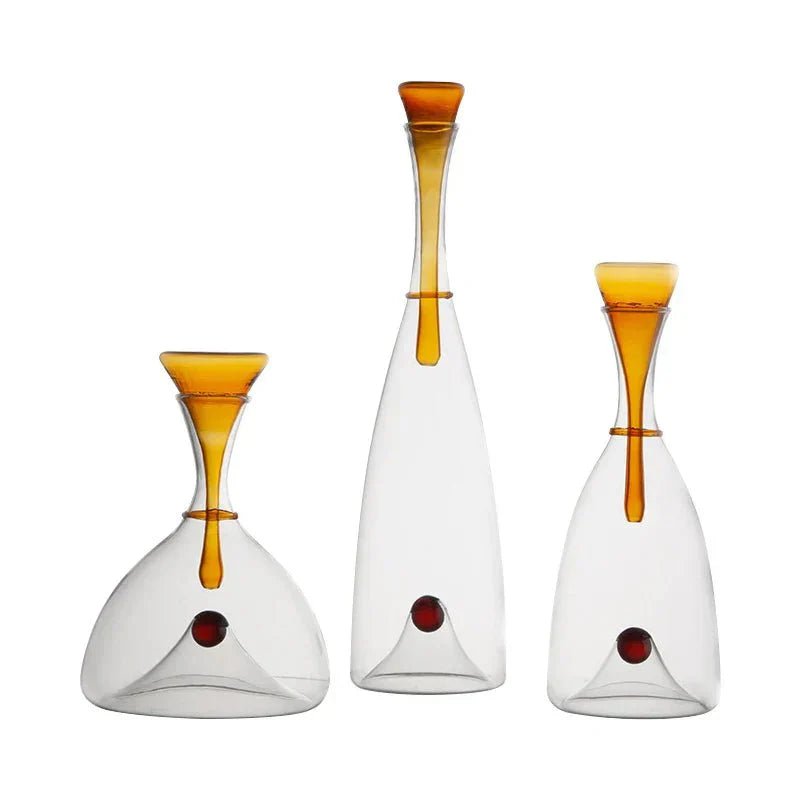 Hom & Ember – Elegant Hand - Blown Glass Carafe with Decorative Stopper for a Refined Dining Experience - Hom & Ember