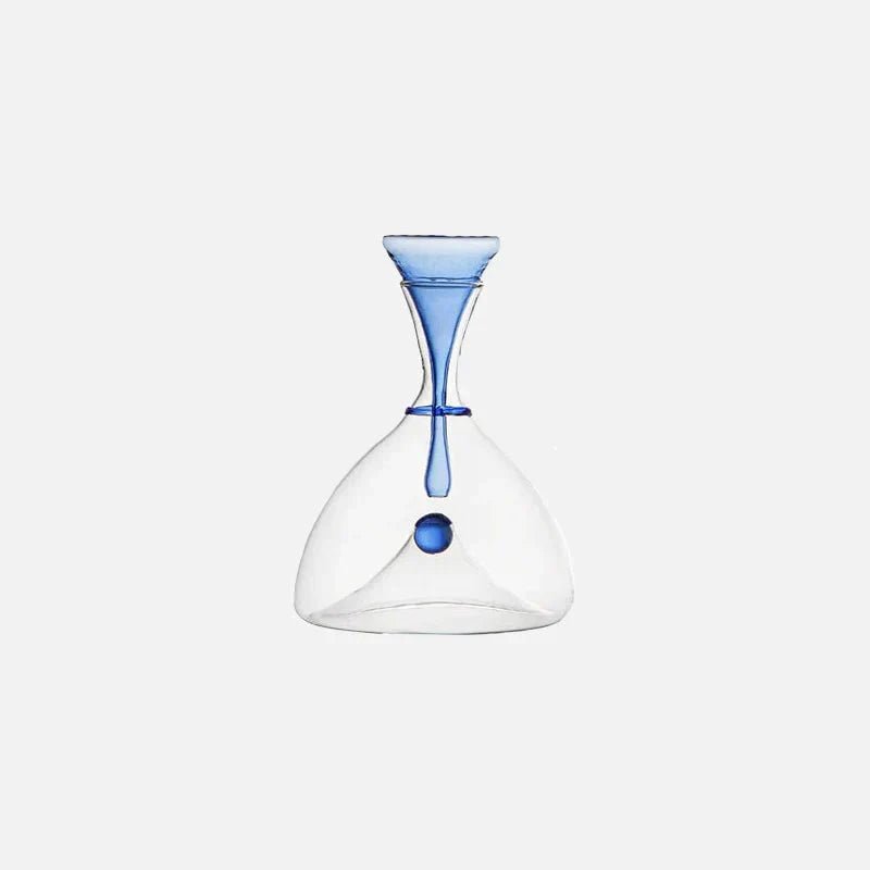 Hom & Ember – Elegant Hand - Blown Glass Carafe with Decorative Stopper for a Refined Dining Experience - Hom & Ember