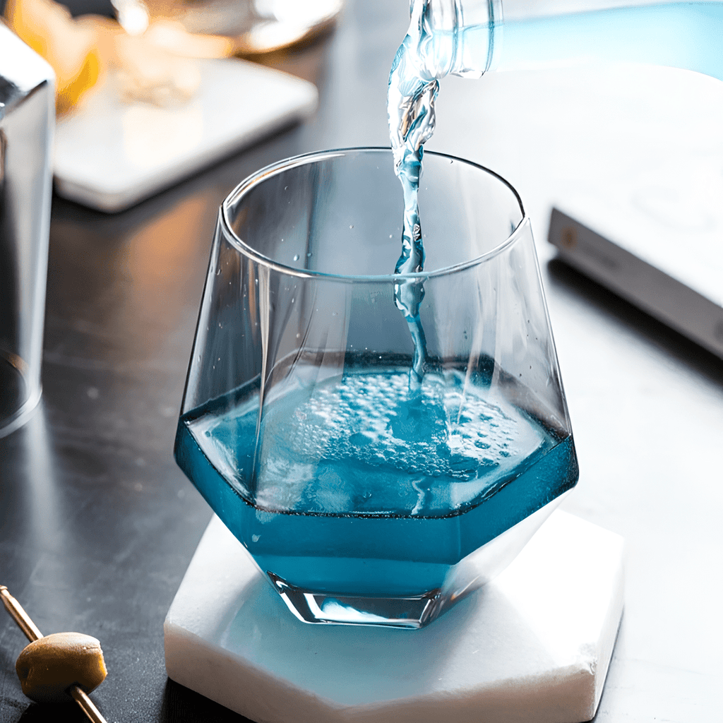 Hom & Ember – Elegant Hexagonal Cocktail Glasses for Sophisticated Gatherings - Hom & Ember