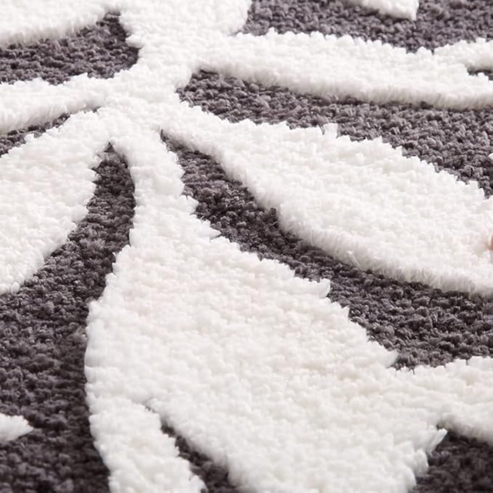 Hom & Ember – Elegant Leaf Pattern Bath Mat for a Stylish Comfort and Serene Bathroom Ambiance - Hom & Ember