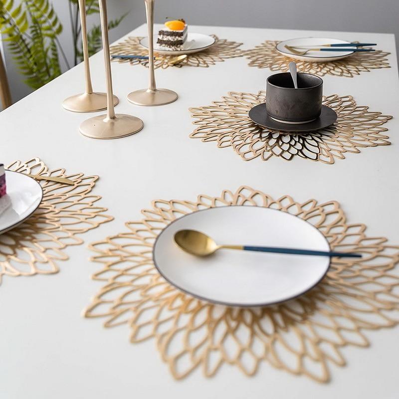 Hom & Ember – Elegant Leaf - Shaped Table Mats Crafted from Premium Materials for a Touch of Sophistication - Hom & Ember