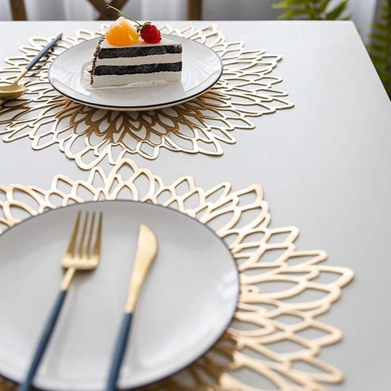 Hom & Ember – Elegant Leaf - Shaped Table Mats Crafted from Premium Materials for a Touch of Sophistication - Hom & Ember