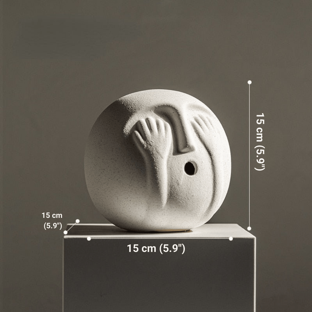 Hom & Ember – Elegant Minimalist Ceramic Sculpture in Soft Tones for a Serene Ambiance - Hom & Ember