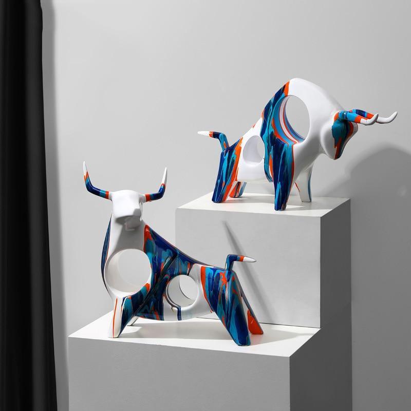 Hom & Ember – Elegant Norwegian Bull Figurine in Premium Resin for a Stylish Display with Timeless Charm - Hom & Ember