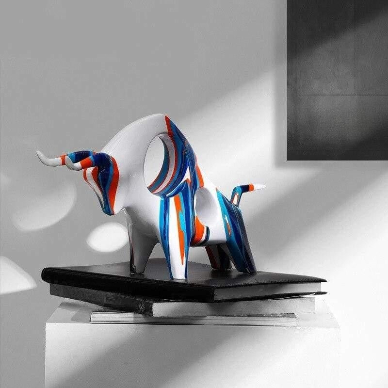 Hom & Ember – Elegant Norwegian Bull Figurine in Premium Resin for a Stylish Display with Timeless Charm - Hom & Ember