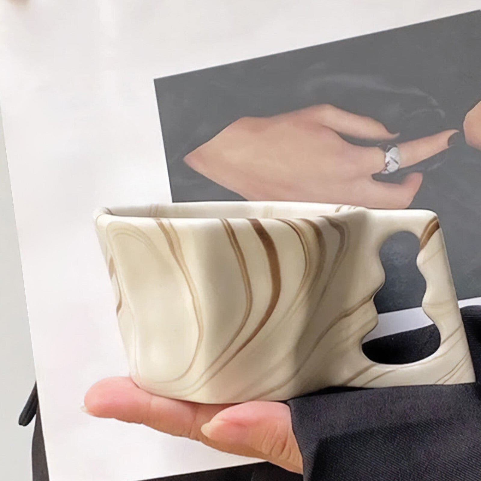 Hom & Ember – Elegant Octagonal Ceramic Mug in Soft Pastel Hues for a Stylish Kitchen Aesthetics - Hom & Ember