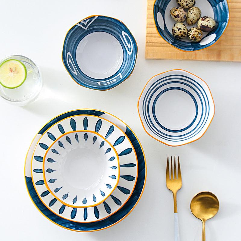 Hom & Ember – Elegant Patterned Ceramic Bowl in Navy for a Perfect Cosy Dining Interior - Hom & Ember