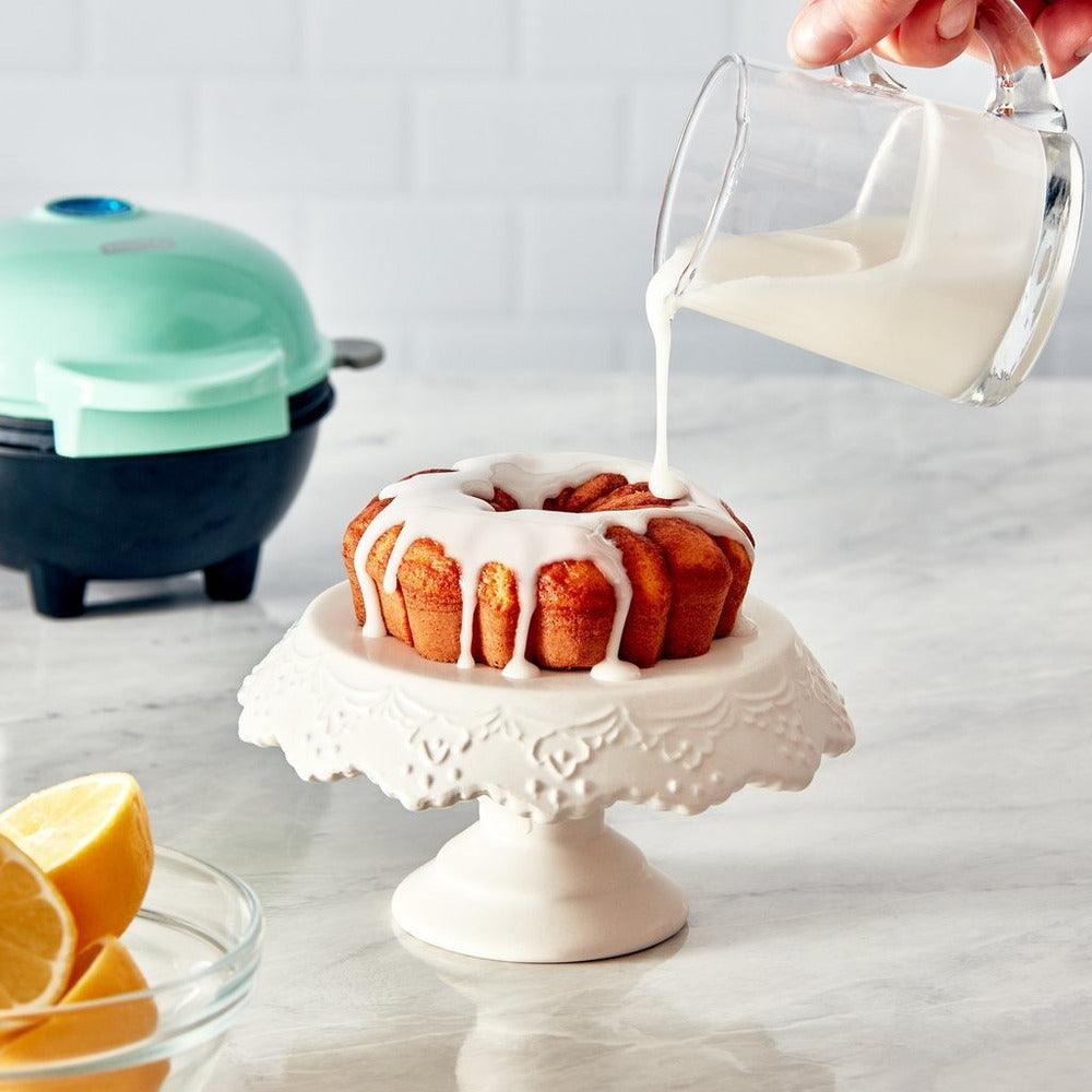 Hom & Ember – Elegant Portable Mini Cake Maker for an Effortless Kitchen Aesthetic with Modern Style - Hom & Ember
