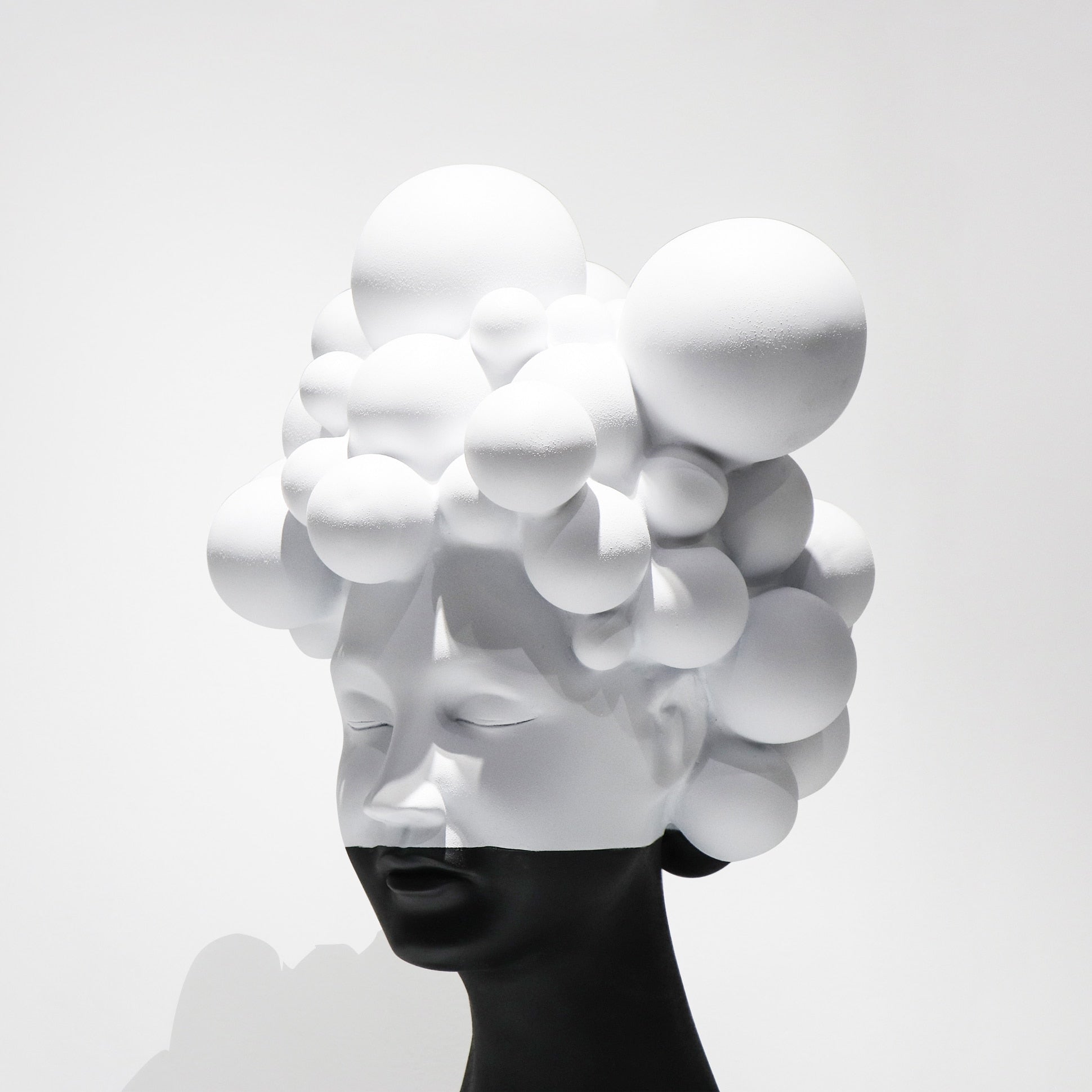 Hom & Ember – Elegant Resin Statue of a Mysterious Woman for a Captivating Display with Timeless Charm - Hom & Ember