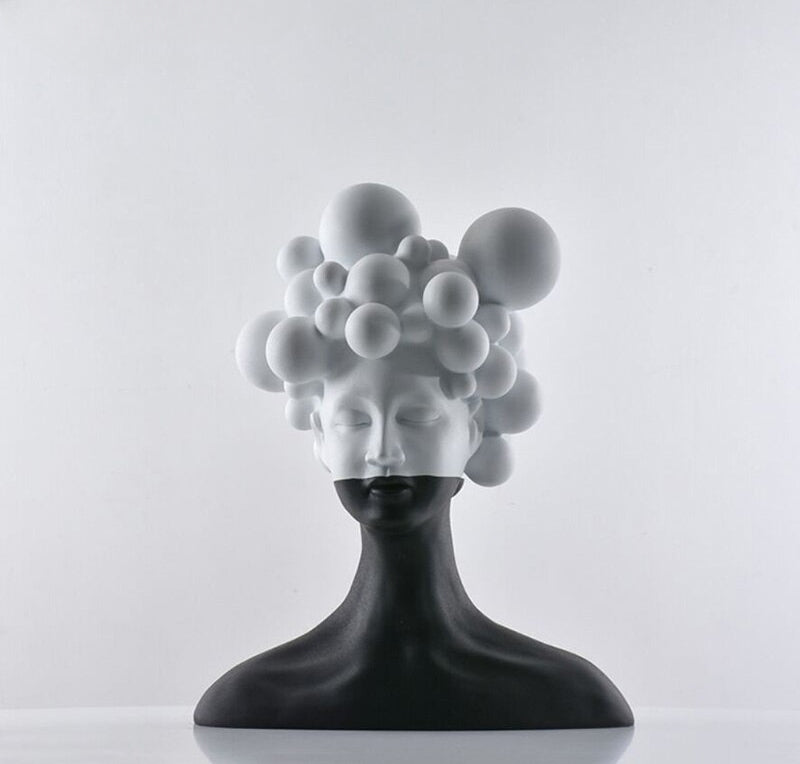 Hom & Ember – Elegant Resin Statue of a Mysterious Woman for a Captivating Display with Timeless Charm - Hom & Ember