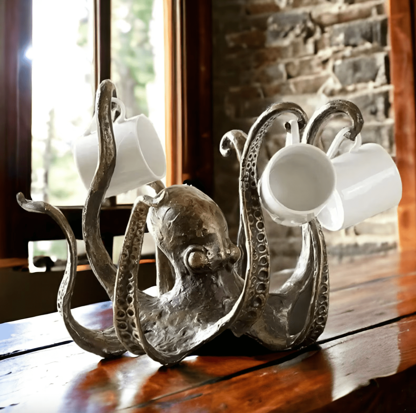 Hom & Ember – Elegant Rustic Octopus Multi - Functional Stand for a Stylish Coastal Ambience - Hom & Ember