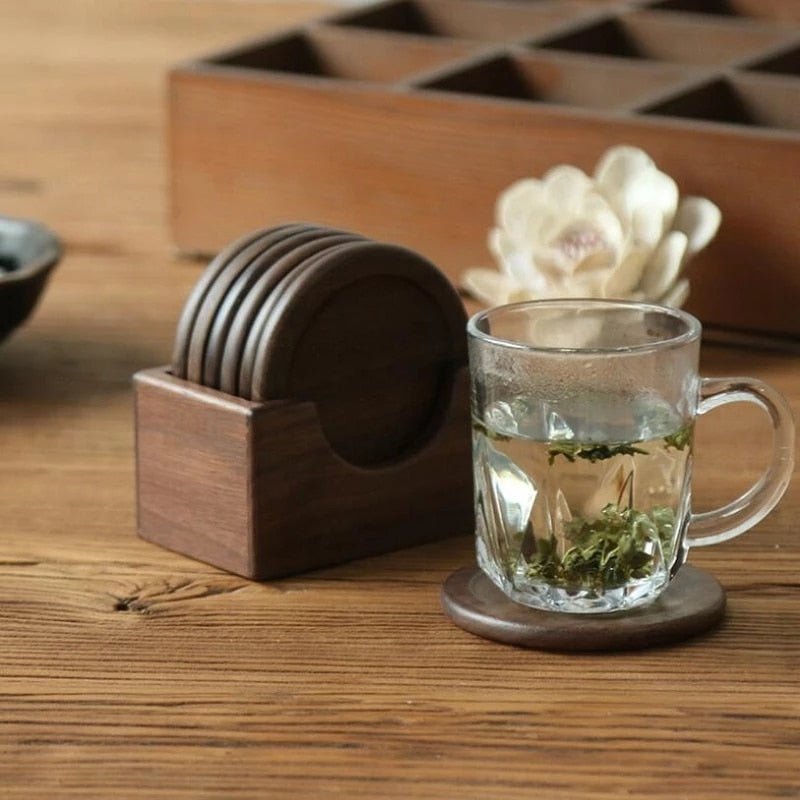 Hom & Ember – Elegant Set of 6 Wooden Coasters in Natural Finish for a Chic and Practical Table Essentials - Hom & Ember